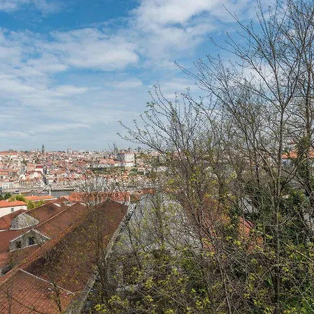 Guestready - Spacious Modern In Porto בית נופש