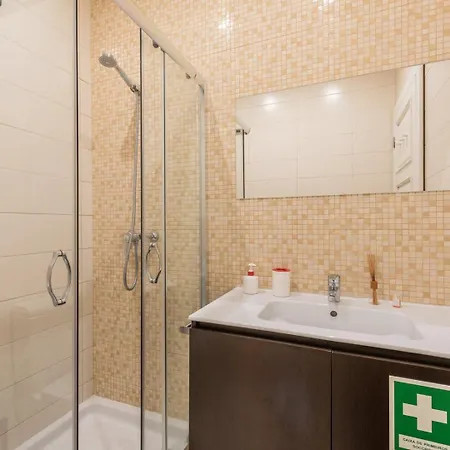 בית נופש Guestready - Spacious Modern In Porto