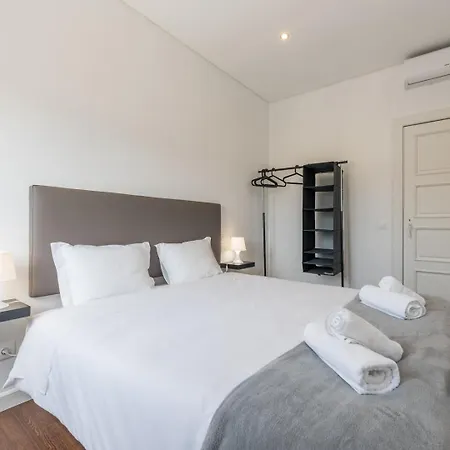 Guestready - Spacious Modern In Porto בית נופש *