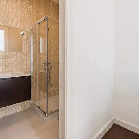 בית נופש Guestready - Spacious Modern In Porto *
