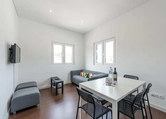 Guestready - Spacious Modern Stay In Porto Ferienhaus *